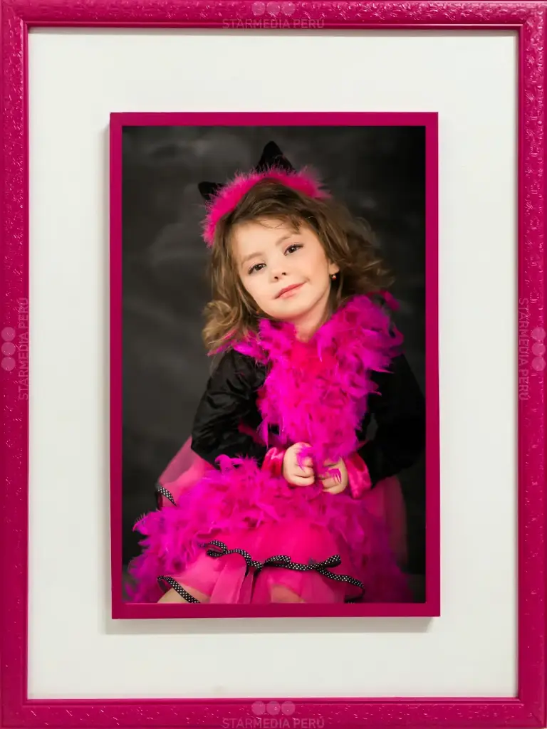 [CFFU000002] Cuadro de Firmas Fucsia.webp