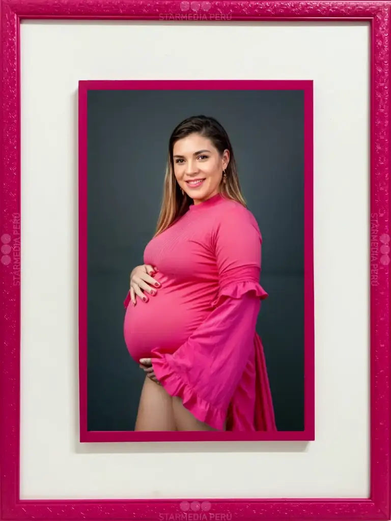 [CFFU000003] Cuadro de Firmas Fucsia.webp
