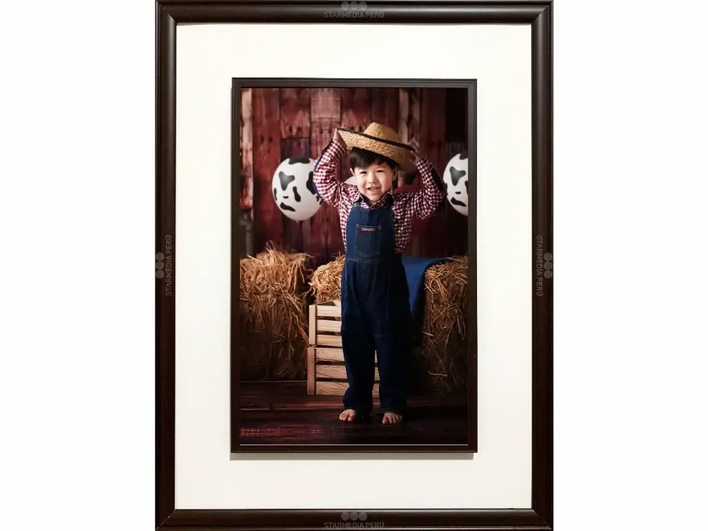 Cuadro de Firmas Marrón [CFMAOS1100].webp