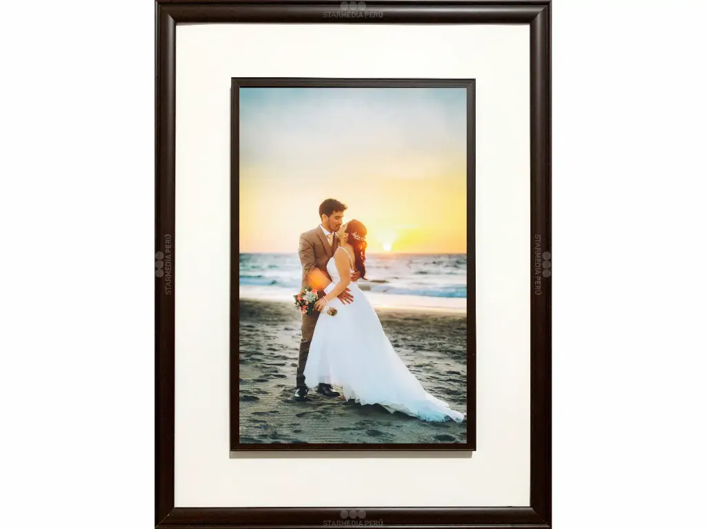 Cuadro de Firmas Marrón [CFMAOS1200].webp